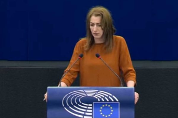 Deputata irlandese: ''UE e NATO hanno trasformato la Libia in un inferno sulla Terra''